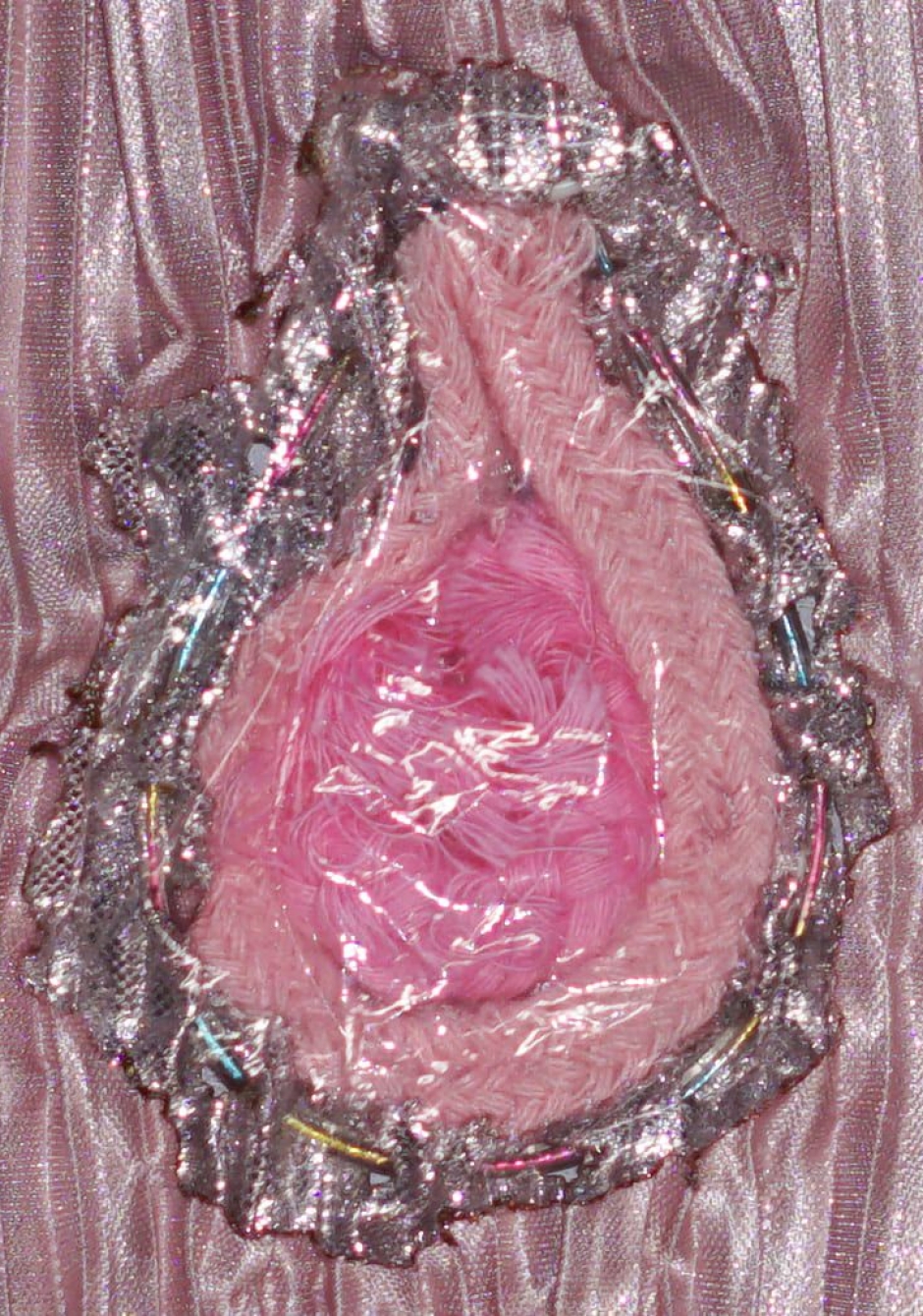 楊紫宸畢業展-解構與重構：生命之美穿梭於服裝細節