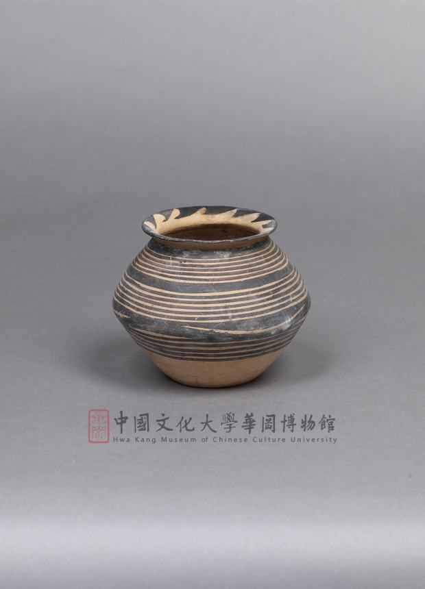 新石器時代晚期 馬家窯文化 彩陶水波紋罐 Painted ripple pottery Jar, Majiayao Culture, Neolithic Age 