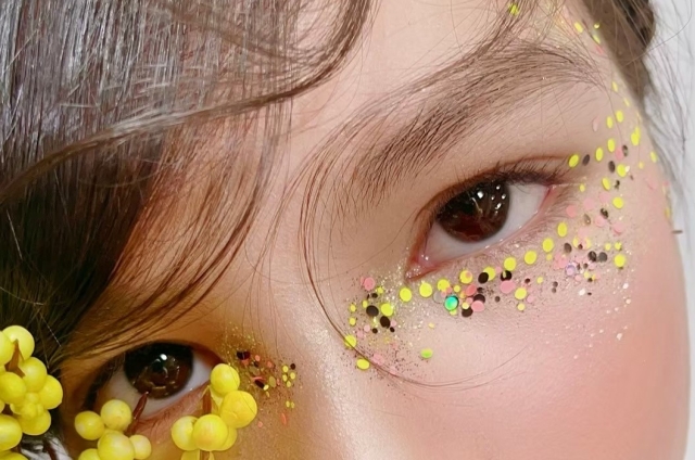 新創唐風彩妝展-美術系碩士林楊容