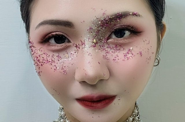 新創唐風彩妝展-美術系碩士林楊容