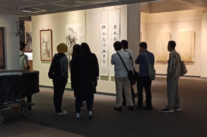 士林社大師生來館參觀「現代文藝復興展二部曲」