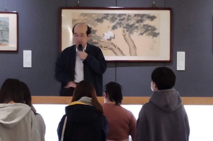 資訊傳播學系徐明景教授帶領50位學生參觀 "現代風華●藝術薪傳"展覽